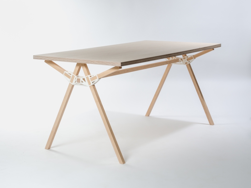 Minale Maeda Keystones table