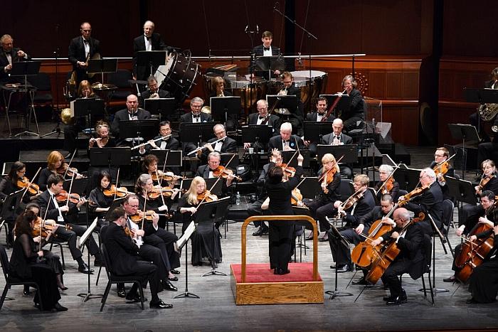 New Jersey Symphony Orchestra at New Jersey Performing Arts Center, Newark (Photo © Fred Stucker, courtesy NJSO)