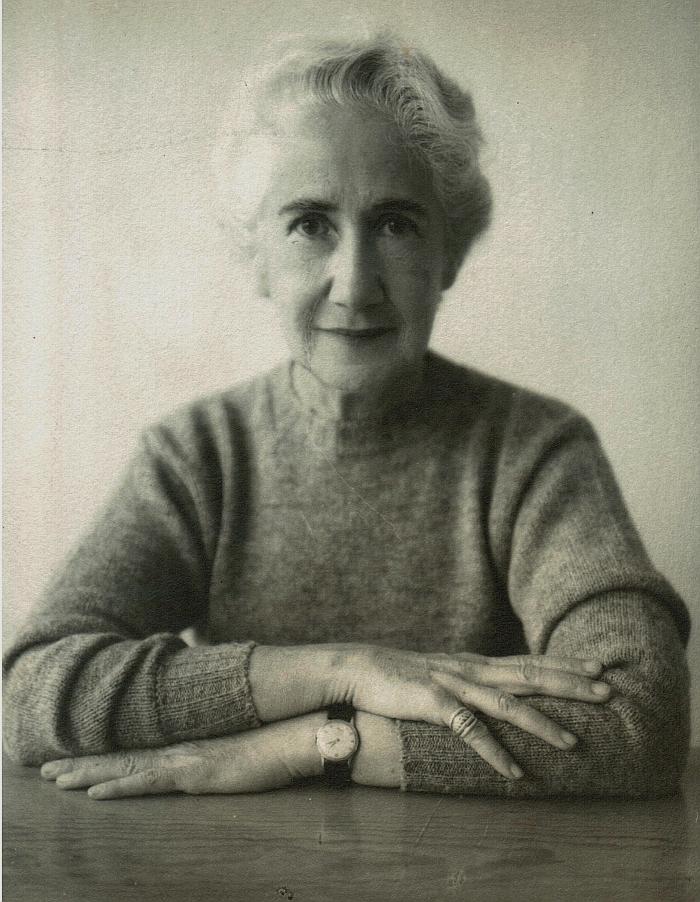 Clara Porset (1895 - 1981) (photo commons.wikimedia.org CC BY-SA 4.0, courtesy Archivo Clara Porset Dumas)