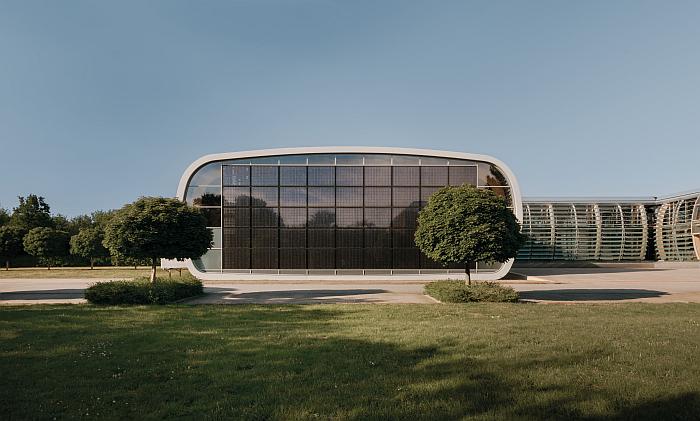 GRAU Campus Rellingen by Hadi Teherani (photo Simon Menges, courtesy GRAU)