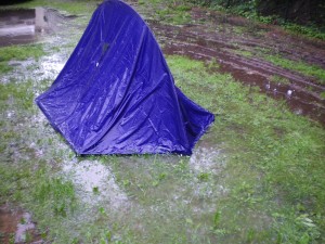 The (smow)tent at 7.30 this morning - Like the Galstonbury Festival, just without the music.