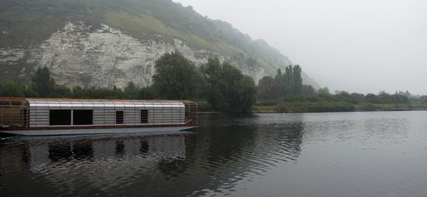 La Maison Flottante. A floating house the Bouroullec's designed in 2006 for for resident artists in the CNEAI - Centre National de l'estampe et de l'art imprimé