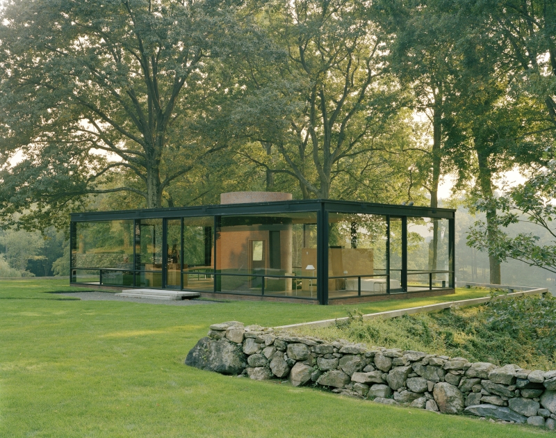 Philip Johnson Glass House photo by Eirik Johnson