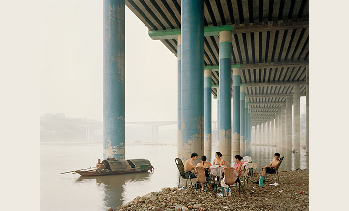 Nadav Kander Chongqing IV (Sunday Picnic)