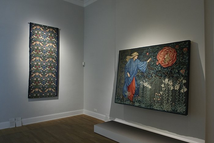 Works by William Morris, as seen at Art Nouveau The Great Utopian Vision, the Museum für Kunst und Gewerbe Hamburg