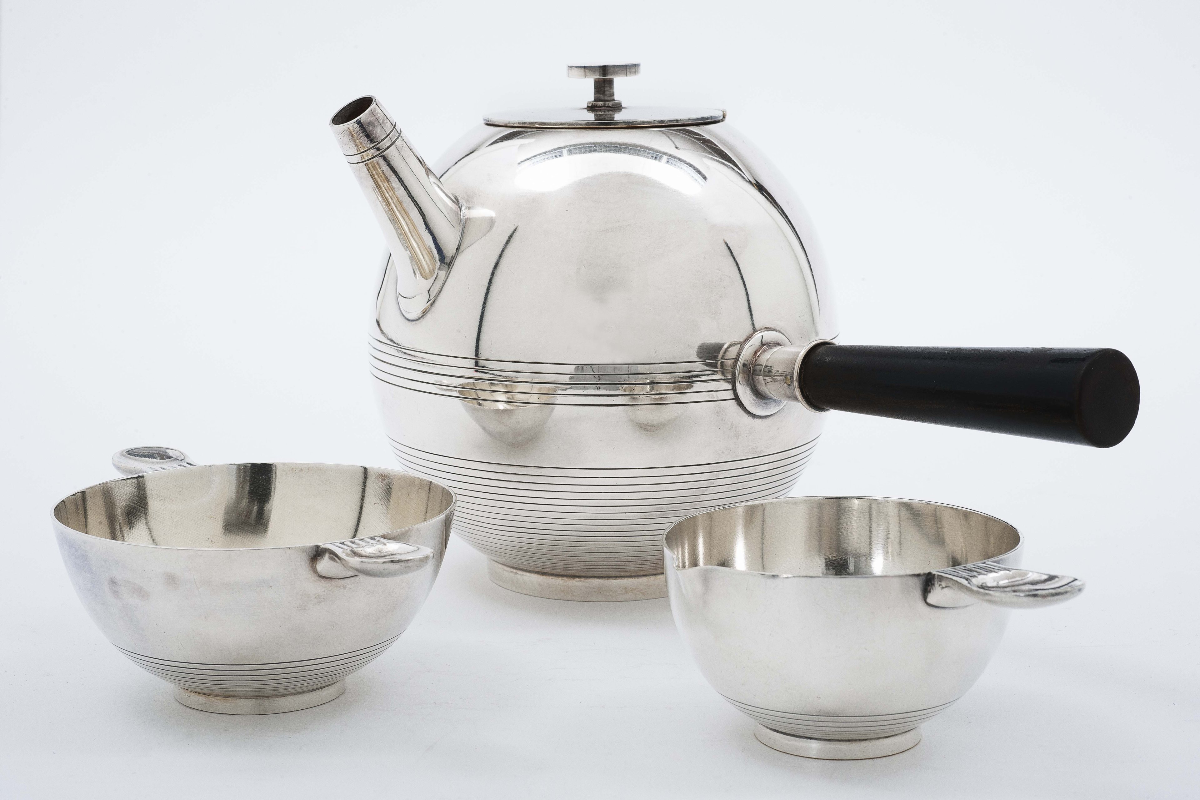 Coffee set  by Sylvia Stave for C.G Hallbergs Guldsmedsaktiebolag (Photo Anna Danielsson, Courtesy of Nationalmuseum)