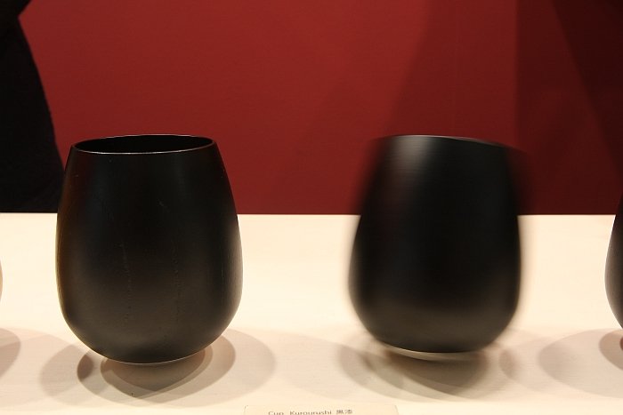 Swing/tilt beakers from Kisen, as seen at Ambiente Frankfurt 2016