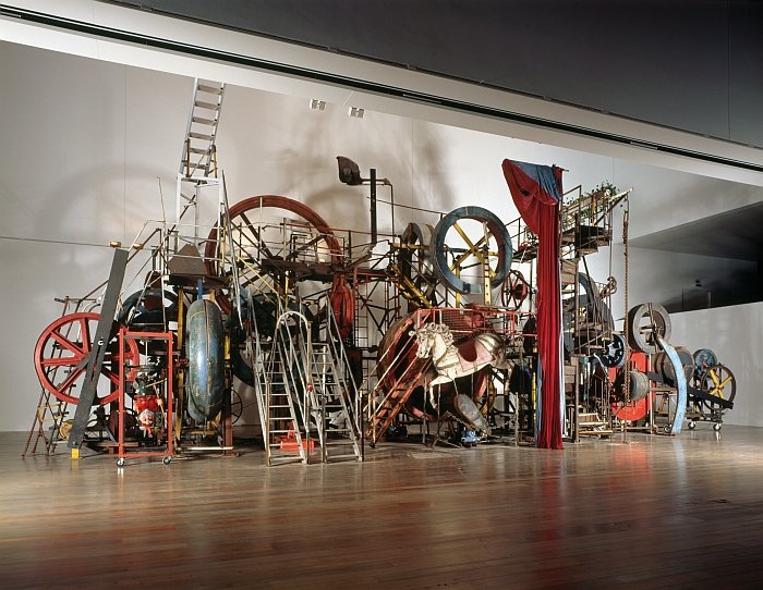 Jean Tinguely, Große Méta-Maxi-Maxi-Utopia (Photo Christina Baur, © Museum Tinguely, Basel, Donation Niki de Saint Phalle © VG Bild-Kunst, Bonn 2015, Courtesy of Museum Kunstpalast Düsseldorf)