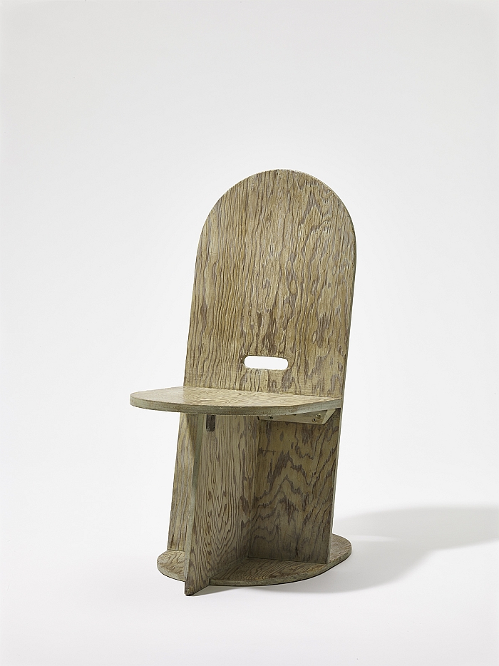 Rudolph M. Schindler, Chair for Beata Inaya's apartment in Los Angeles (Photo Georg Mayer, courtesy MAK Wien)