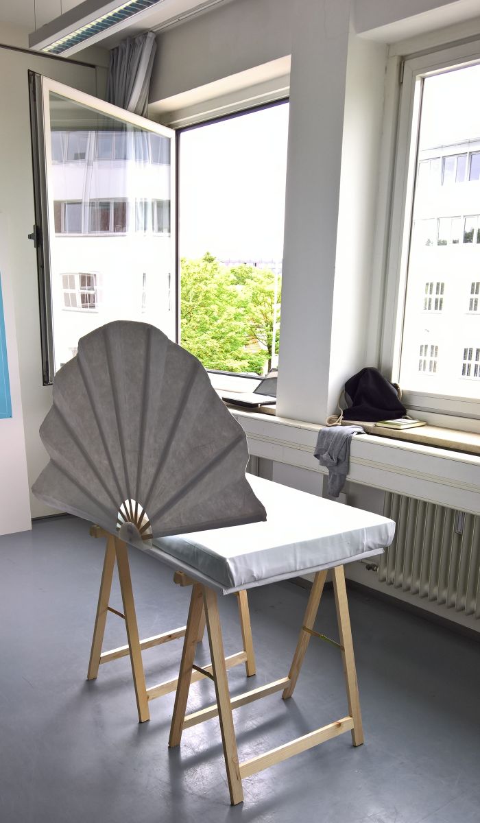 Sensu by Johanna Gschmeißner, Paulina Kampmann, Anna Staudacher, Hannelore Horvarth, Parinaz Heidari Namini, as seen at the Hochschule München Jahresausstellung 2017 