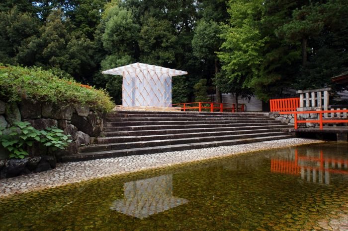 Kengo Kuma, Pavilion "Hojo-an", built for the 800 anniversary of Kamo no Chômei in Shimogamojinja Shrine, Kyôto, 2013 (Photo: Kengo Kuma & Associates, courtesy Neues Museum Nürnberg)