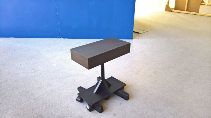 Sitzen auf der Bürste sweeper stool by Seungmin Baek, as seen at, Finale 2017, Folkwang Universität der Künste, Essen