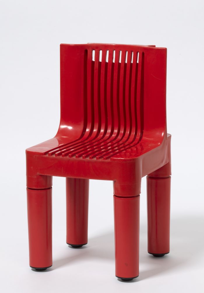 Seggiolino 4999 by Richard Sapper & Marco Zanuso for Kartell (Photo A. Laurenzo, Courtesy Die Neue Sammlung – The Design Museum)