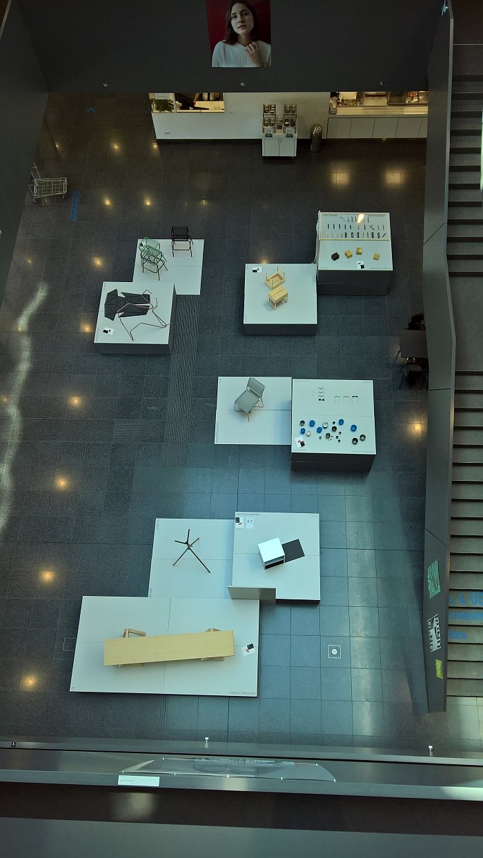 View down onto the results of the project Die Letzten 25%, as seen at the Folkwang Universität der Künste Essen 2018 Rundgang