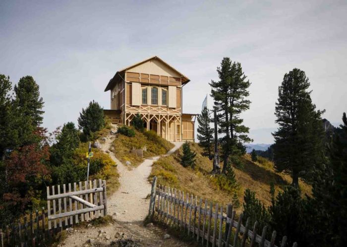 King's House on Schachen by Georg Dollmann (Photo Myrzik und Jarisch © and courtesy Architekturmuseum der TU München)