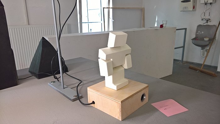 Oliver by Giwon Min, Mariya Kaplunenko Michael Mahle, realised in context of Toolbox II, as seen at Summaery 2018, Bauhaus University WeimarOliver by Giwon Min, Mariya Kaplunenko Michael Mahle, realised in context of Toolbox II, as seen at Summaery 2018, Bauhaus University Weimar