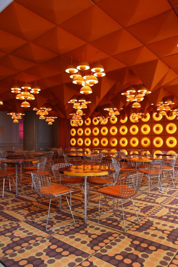 The Spiegel Canteen, Hamburg by Verner Panton, as reconstructed in the Museum für Kunst und Gewerbe Hamburg.... no white one notices, Amédée Ozenfant would not have approved......