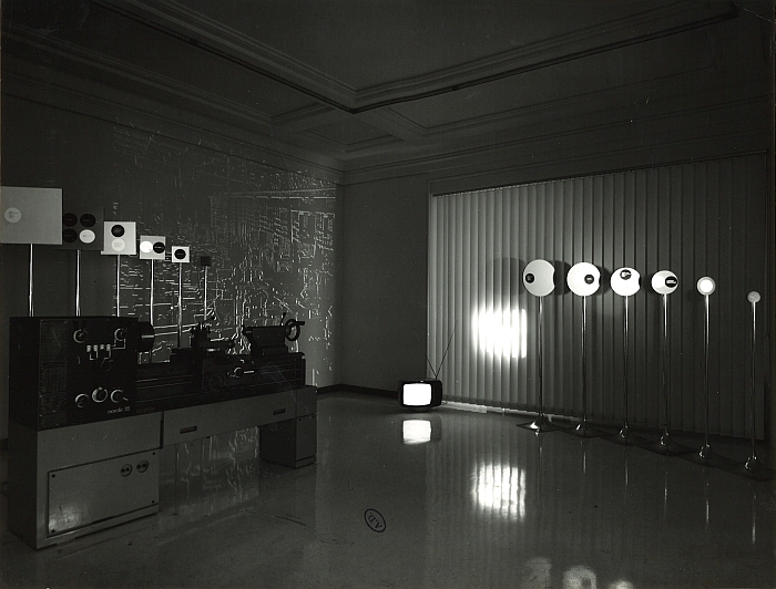 Roger Tallon's installation at Qu'est-ce que le design Musée des Arts Décoratifs Paris 1969 (Photo © and courtesy Musée des Arts Décoratifs Paris)