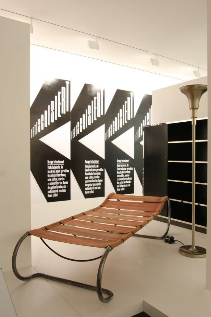 Design Fetishises witha the 1931 LS 22 lounger by Hans & Wassili Luckhardt with Anton Lorenz, as seen at Friedrich von Borries. Politics of Design. Design of Politics, Die Neue Sammlung Munich