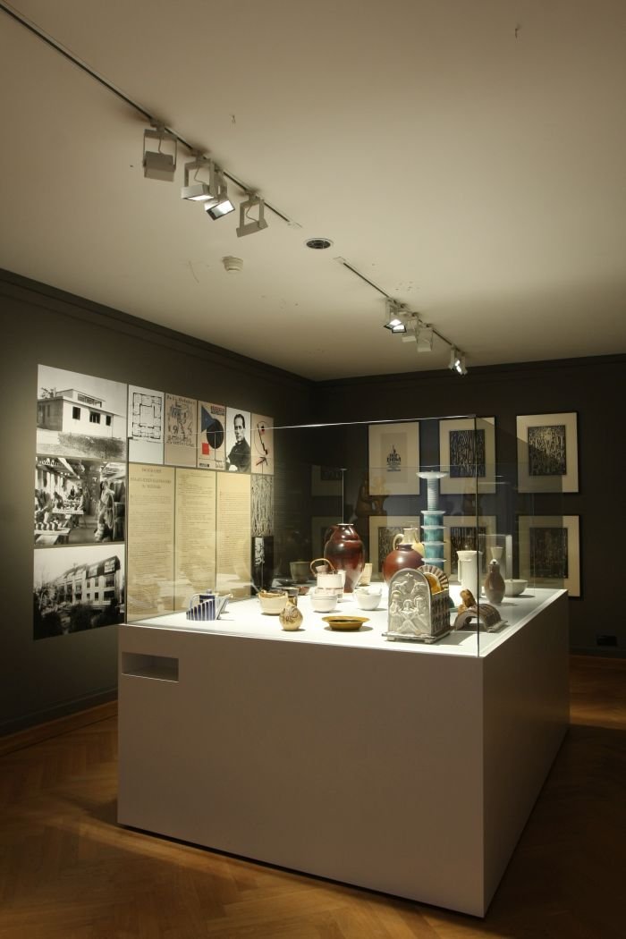 Bauhaus Weimer art and cermaics, glass, stonewear, as seen at From Arts and Crafts to the Bauhaus. Art and Design - A New Unity, The Bröhan Museum Berlin