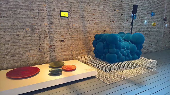 Balloon Bowls & Club Chair by Maarten De Ceulaer, as seen at Design on Air, Centre d'innovation et de design au Grand-Hornu