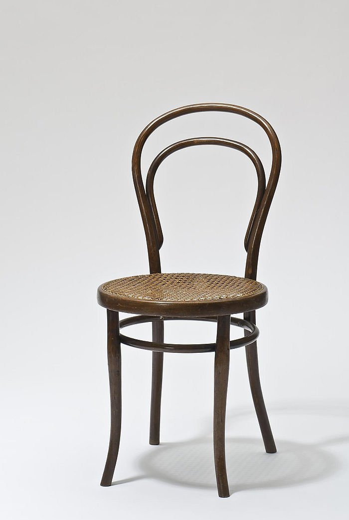 Chair No 14 by Michael Thonet, part of Bentwood and beyond. Thonet and Modern Furniture Design at MAK - Museum für angewandte Kunst Vienna (Photo © MAK/Georg Mayer, courtesy MAK - Museum für angewandte Kunst Vienna)