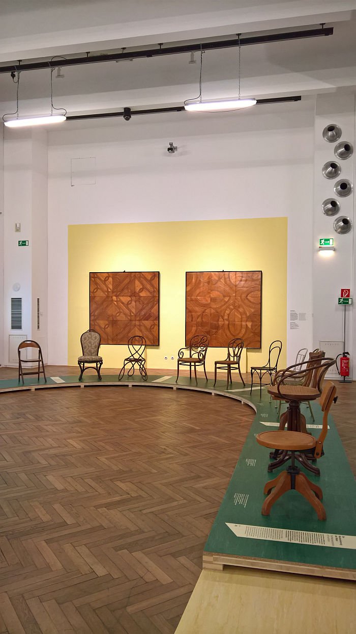 Bentwood and Beyond. Thonet and Modern Furniture Design, MAK - Museum für angewandte Kunst Vienna