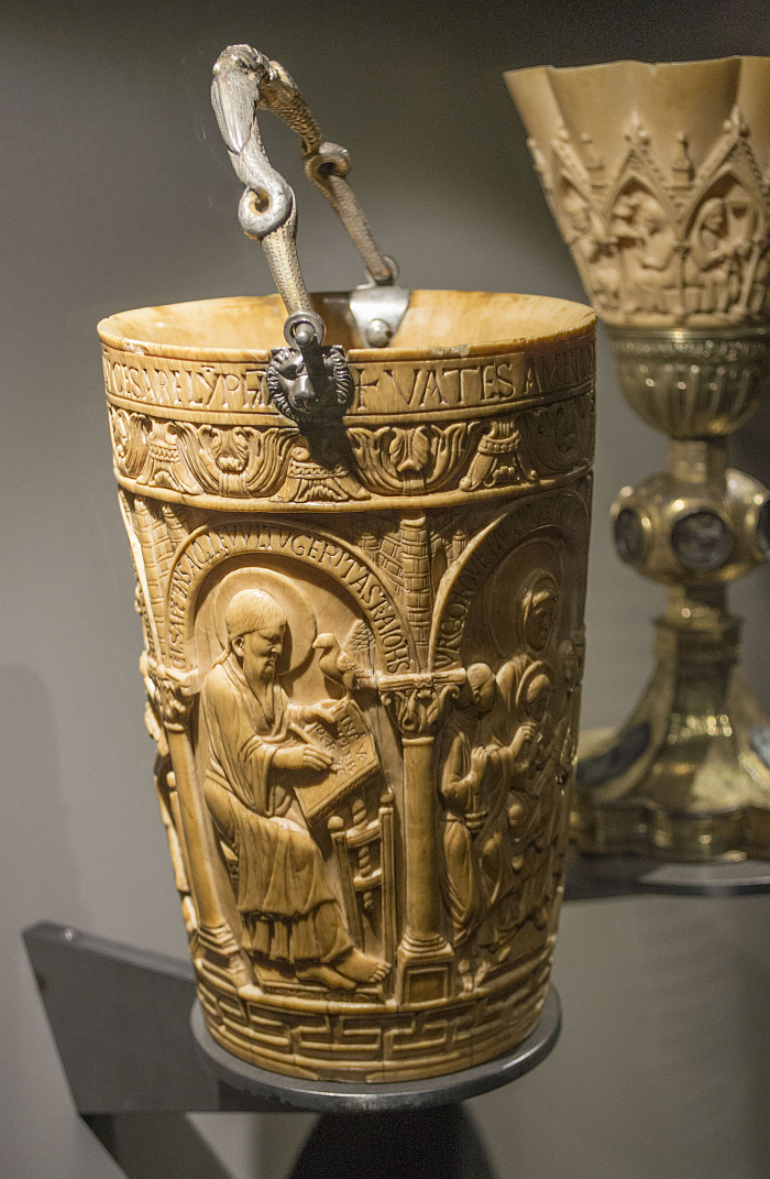 La Situla del vescovo Gotofredo (photo Dominik Matus via commons.wikimedia, CC BY-SA 4.0)