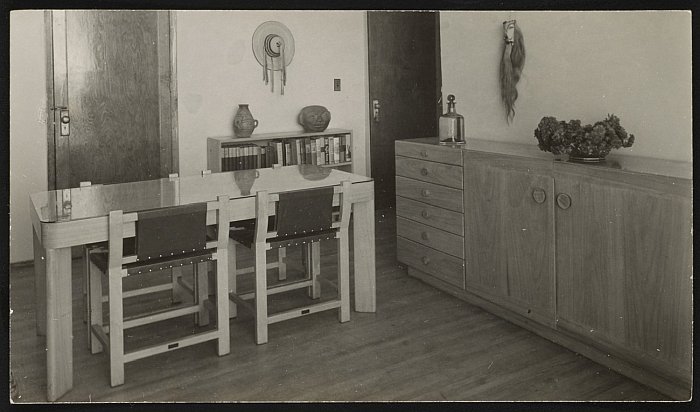 A dining combination by Clara Porset, undated. The low-back dining/kitchen chair is/was a recurring concept....(Photo courtesy <a href="https://www.aaa.si.edu/collections/esther-mccoy-papers-5502" target="_blank" rel="noopener">Esther McCoy papers, Archives of American Art, Smithsonian Institution</a>)