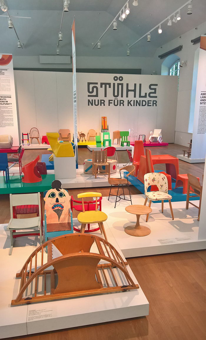 Chairs. For children only!, Grassi Museum für Angewandte Kunst, Leipzig