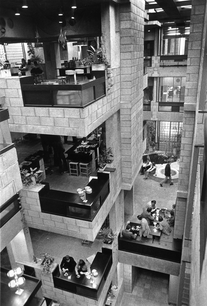 The Centraal Beheer Office Building, Apeldoorn, Herman Hertzberger. Interior.