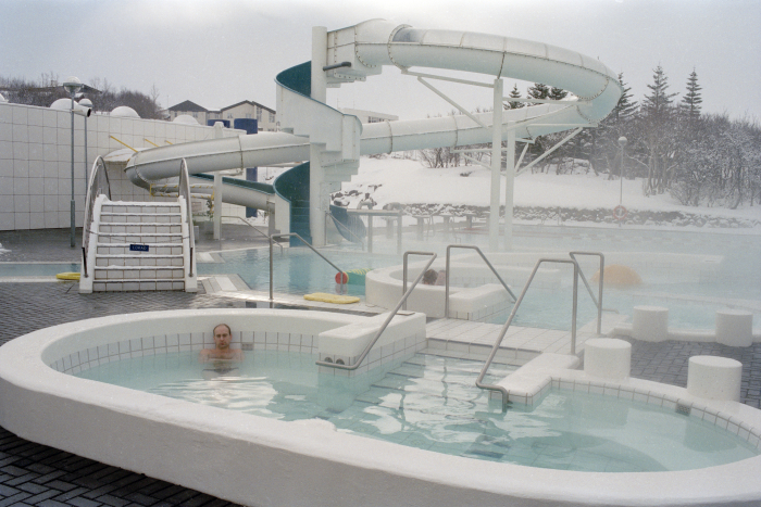 Árbæjarlaug swimming pool Reykjavik (Photo © Gunnar Sverrisson, courtesy Museum Of Design And Applied Art, Garðabær)