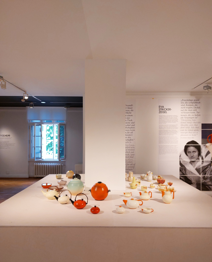 Ceramics by Ursula Fesca and Eva Stricker-Zeisel, as seen at Regard! Art and Design by Women 1880–1940, Bröhan Museum, Berlin