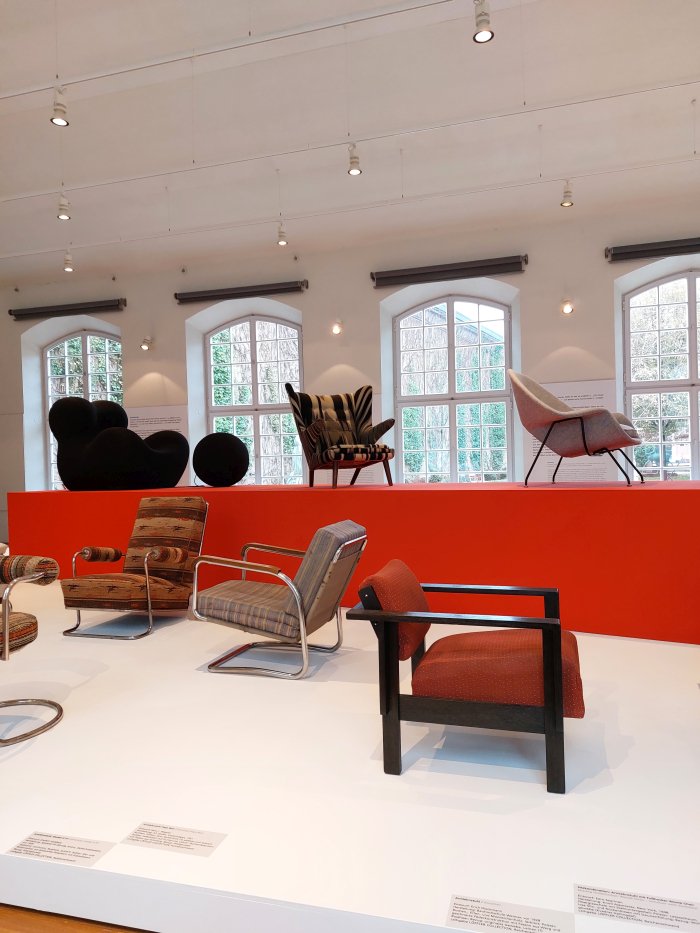 Works by, and amongst others, Erich Dieckmann, Eero Saarinen, Hans J Wegner and Gaetano Pesce, as seen at Deep-seated. The Secret Art of Upholstery, Grassi Museum für Angewandte Kunst, Leipzig