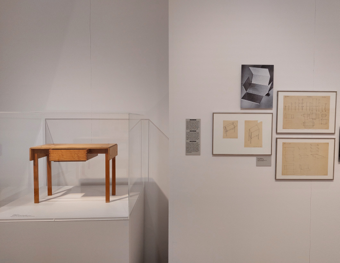 A tale from and sketches of the foldable, flat-pack furniture by Emil and Willy Guhl, as seen at Willy Guhl. Thinking with your hands, Museum für Gestaltung, Zürich