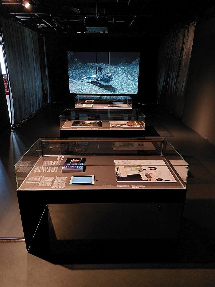 Prospecting Ocean by Armin Linke, in cooperation with Giulia Bruno and Giuseppe Ielasi, as seen at Into the Deep. Mines of the Future, Zeppelin Museum, Friedrichshafen