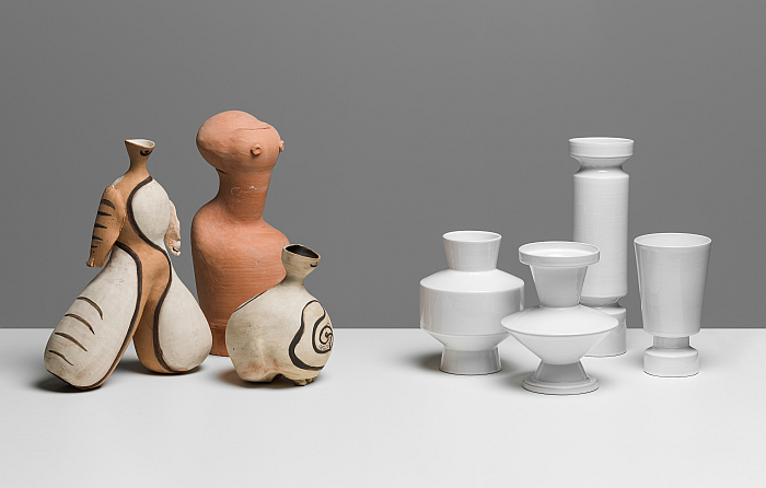 Utilitarian and artistic works by Margrit Linck, all part of Margrit Linck. Pioneer of Ceramics, Museum für Gestaltung, Zürich (Photo © Umberto Romito & Ivan Šuta, ZHdK, courtesy Museum für Gestaltung Zürich)