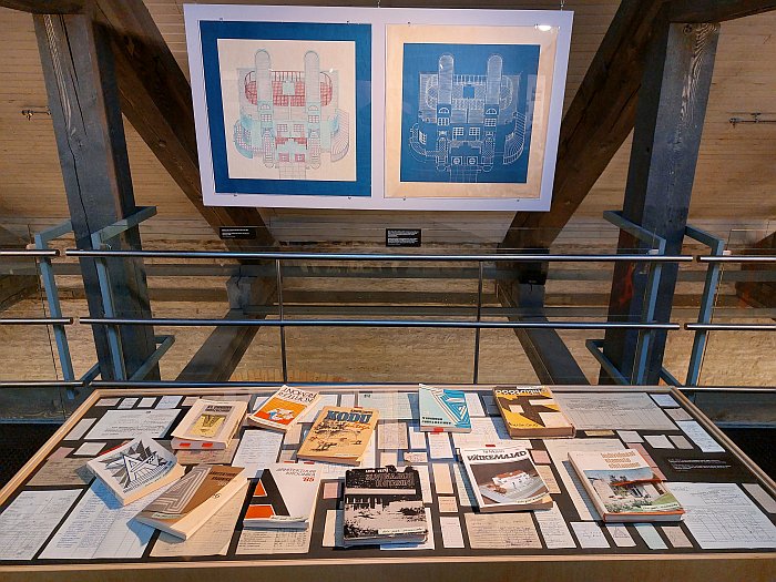 Books on 1980s Estonian architecture and project sketches by Ado & Niina Eigi, as seen at Bold and Beautiful. Estonian private houses from the 1980s, Eesti Arhitektuurimuuseum, Tallinn