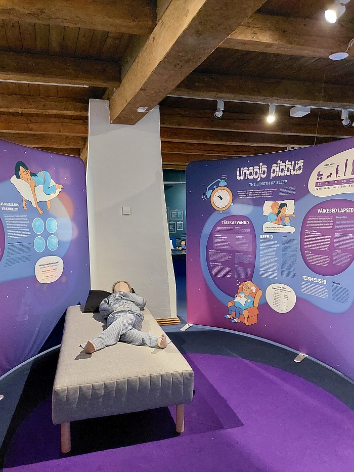 The smow Blog team caught taking 40 winks at Universe of Sleep, Estonian Health Museum, Tallinn