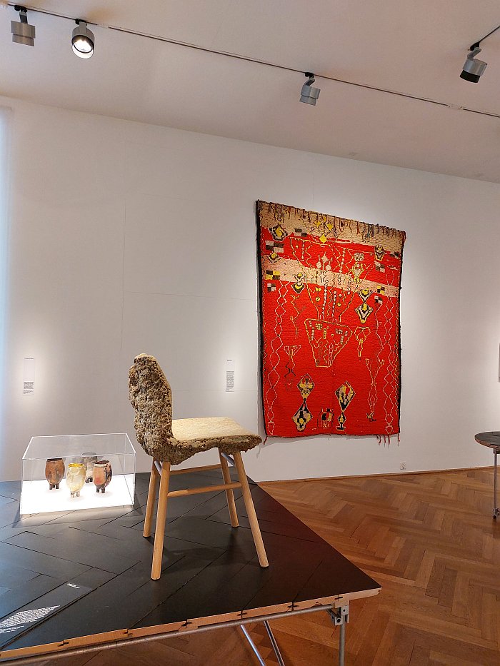 Simultanea by Peter Bauhuis, Well Proven Chair by Marjan van Aubel and James Shaw and an anonymous Morocco carpet, as seen at Perfectly Imperfect. Flaws Blemishes and Defects, Gewerbemuseum Winterthur