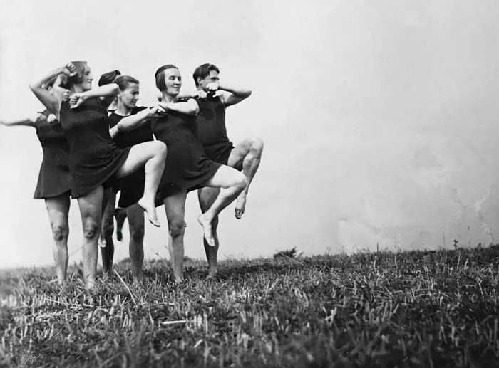 Gymnastics as part of the Körperkulturbewegung of the early 20th century, a focus of The Gesture Speaks, Bauhaus Museum Dessau (Photo © and courtesy Stiftung Bauhaus Dessau)