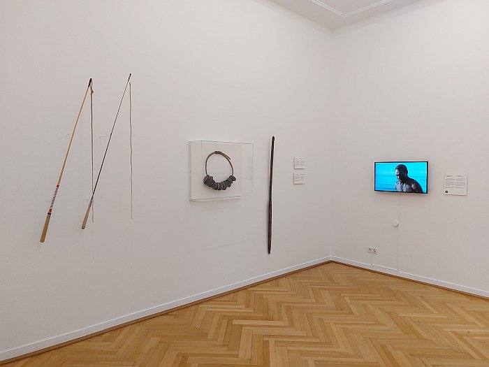 Introductions to Goaßlschnalzen (l) and the shark fishermen of New Ireland (r), as seen at Sound Sources. Everything is Music!, Weltkulturen Museum, Frankfurt.