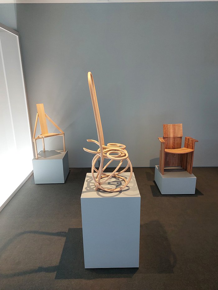 Works by Steven Holl (l), Martino Gamper (m) & Giuseppe Rivadossi (r), as see at A Chair and You, Grassi Museum für Angewandte Kunst, Leipzig