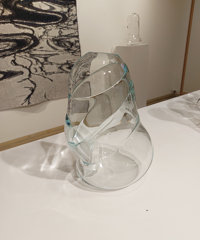 A Intingo vase by Veronika Beckh, as seen at Wellen Wogen Wirbel. Water as a source of inspiration, Galerie Handwerk, Munich