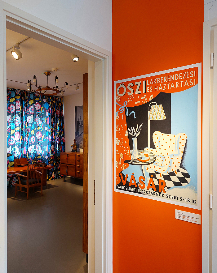 A poster for the 1940 Autumn Home Design Fair by Lukáts Kató, as seen in Kaesz Homes 1925-1960. The homes of designer couple Kaesz Gyula and Lukáts Kató, Walter Rózsi Villa, Budapest