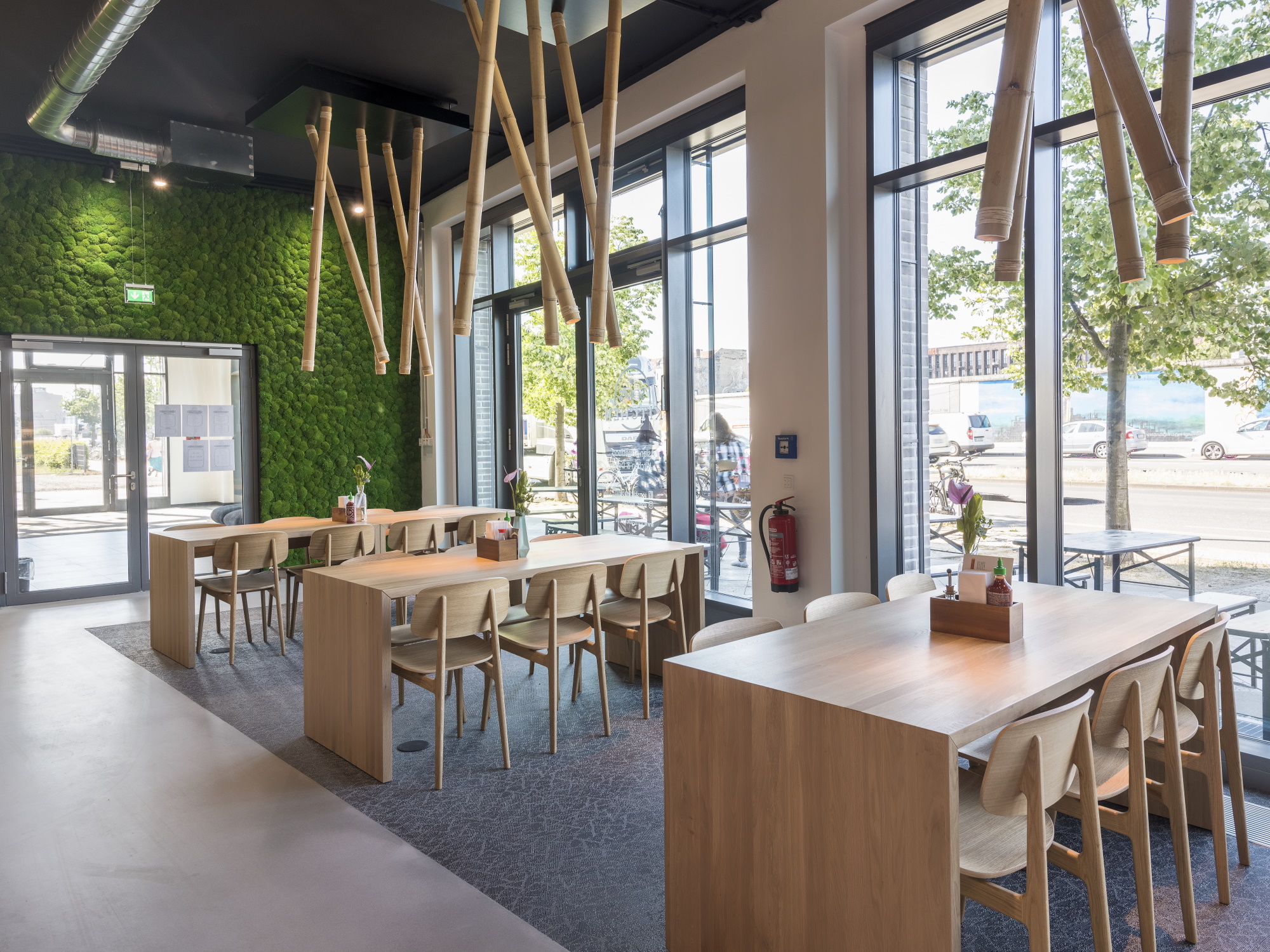 Öffentliches Bistro in der Zalando Zentrale Berlin